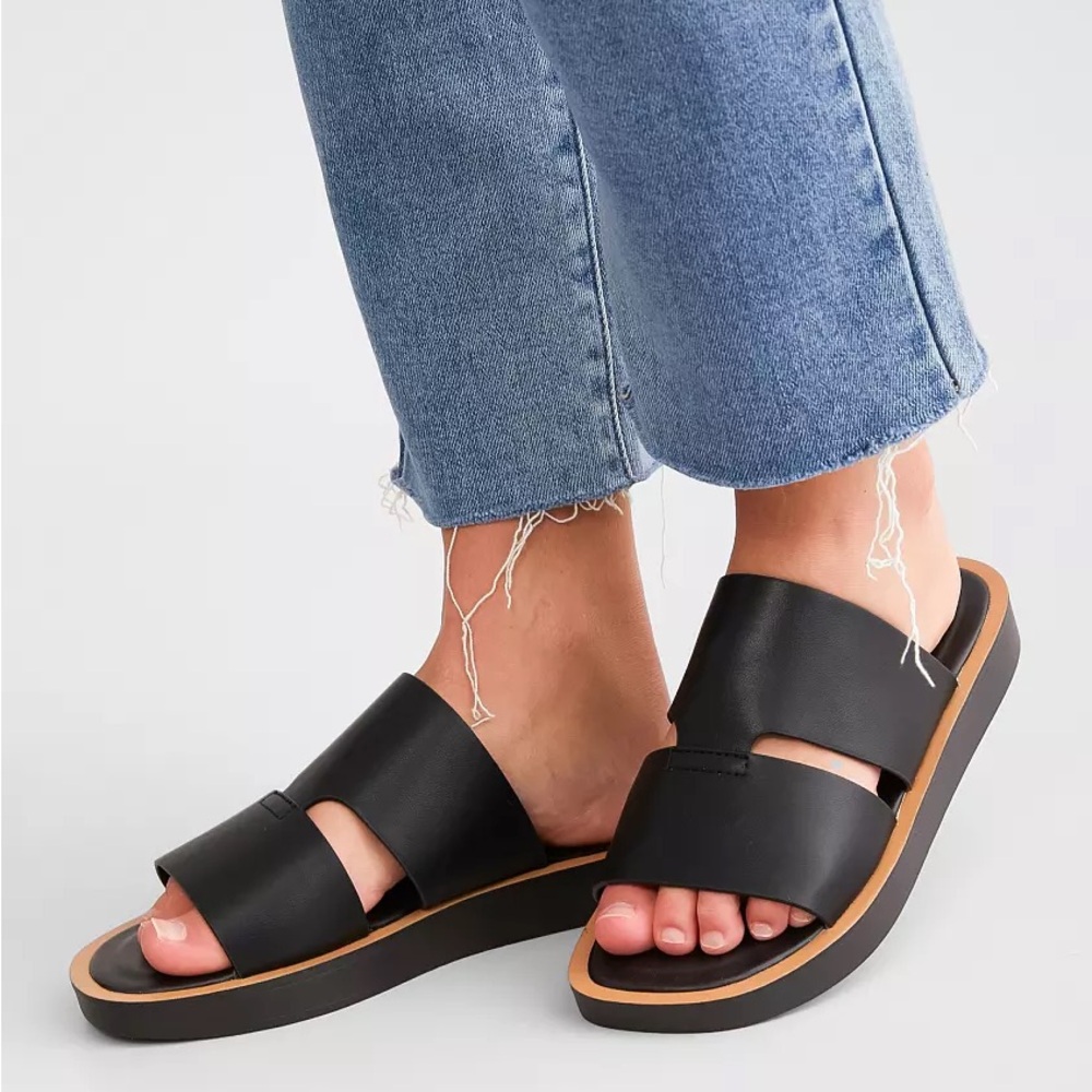 NEW‼️Qupid Black and Tan Slide Sandals - Picture 5 of 5